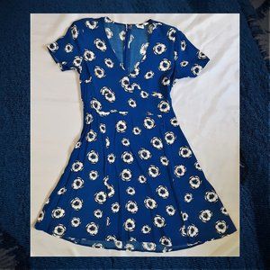 Super Cute GAP Spring/Summer Dress!!
